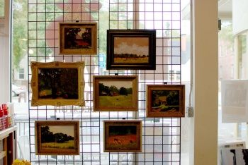 Artwalk1.jpg Artwalk1.jpg